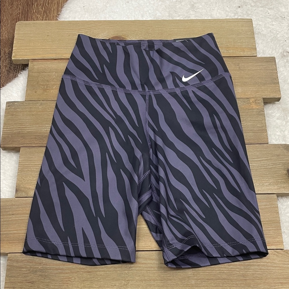 Nike One NWT 7 Inch Icon Clash Tights Purple/Black Zebra
